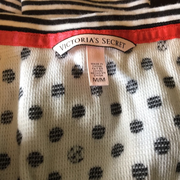 Victoria secret pj’s - Picture 2 of 6